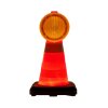 Cône de signalisation avec feu davertissement